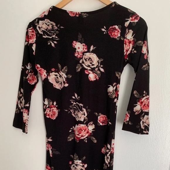 Floral Bodycon Dress - Picture 3 of 8